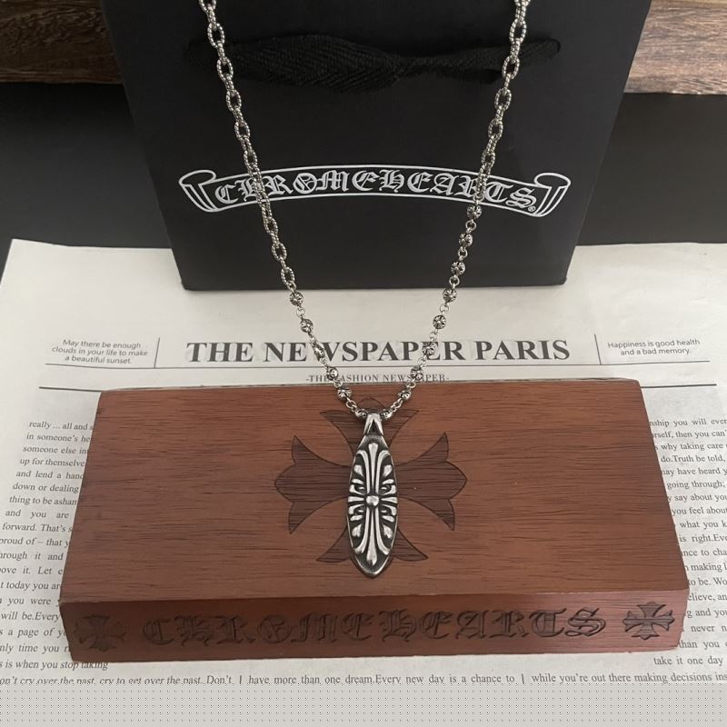 Ch**me He**ts necklaces